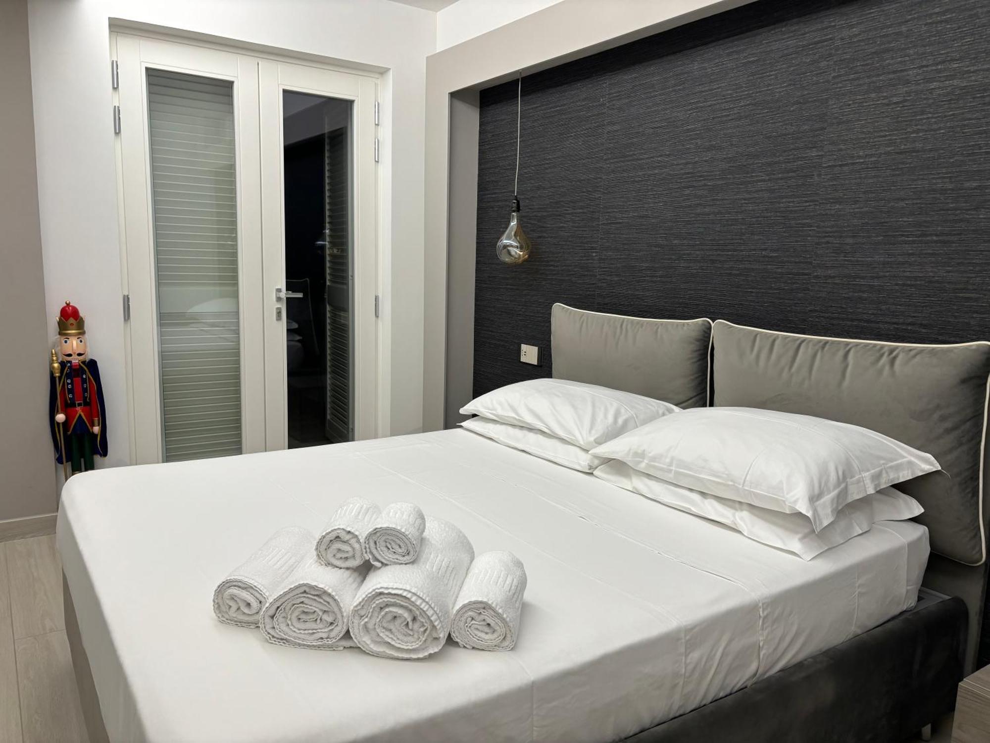 En Suite Bedroom Blue Moon Piano di Sorrento Exterior photo